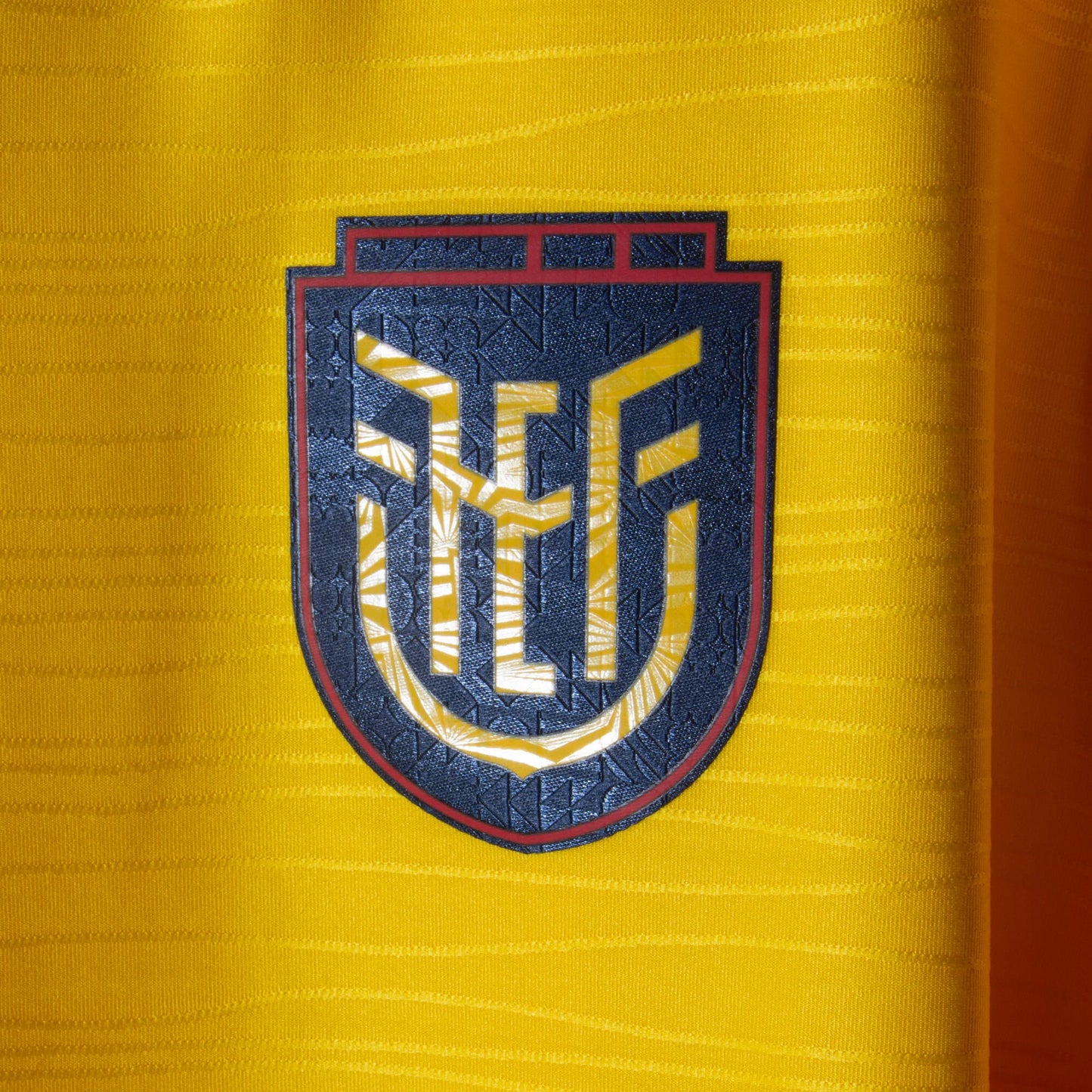 Ecuador Local 26/27